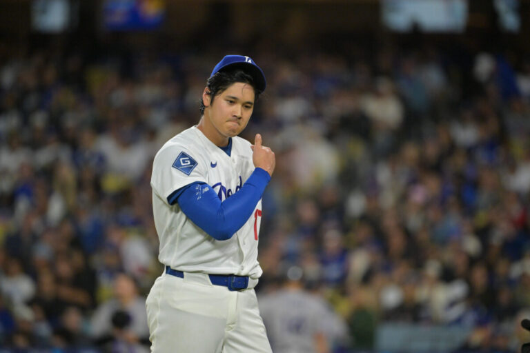 胜天国际 在六局无安打战 Colorado Rockies 中与自己缠斗 | 胜天国际